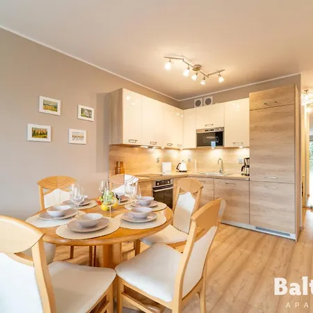 Apartamenty Balticon Solna 11 Колобжег