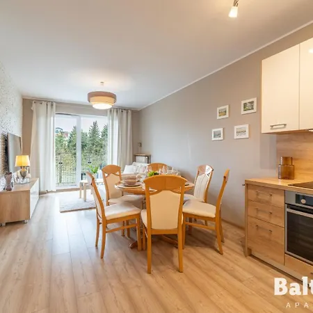 Апартаменти Apartamenty Balticon Solna 11 *