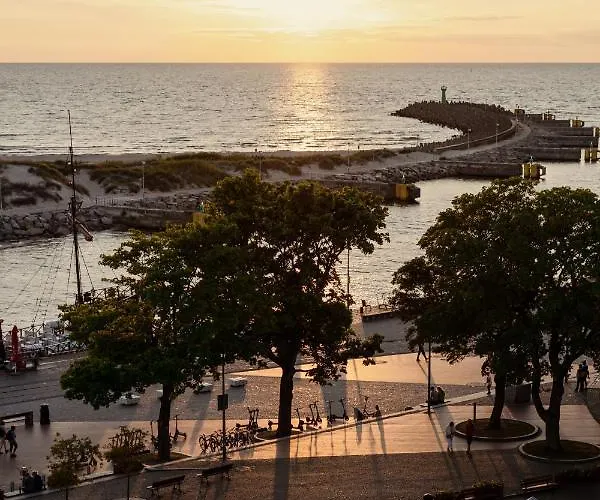 Apartamenty Balticon Solna 11 * Колобжег